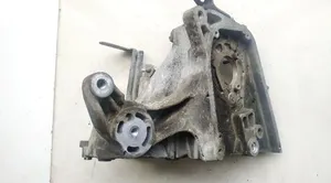 Opel Vectra C Moottorin kiinnikekorvake (käytetyt) 55196097