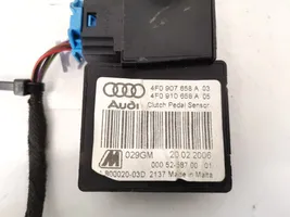 Audi A6 S6 C6 4F Sensore del pedale della frizione 4f0907658a