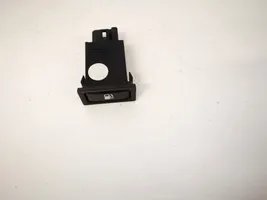 Toyota Avensis T250 Fuel tank opening switch 156795