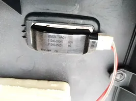 Toyota Avensis T250 Boczki / Poszycie drzwi przednich 8124005041