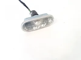 Volkswagen Golf IV Indicatore di direzione del parafango anteriore 1k5949117a