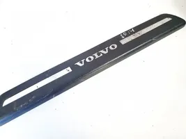 Volvo S40 Copertura del rivestimento del sottoporta anteriore 08622671