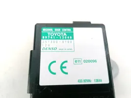 Toyota Corolla Verso E121 Oven ohjainlaite/moduuli 8974113040