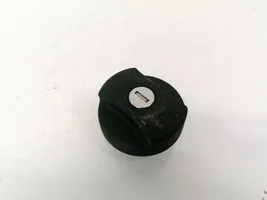 Opel Corsa B Tappo del serbatoio del carburante 