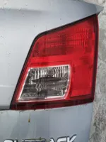 Subaru Outback Lampy tylnej klapy bagażnika 