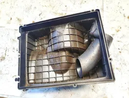 Opel Zafira B Air filter box 