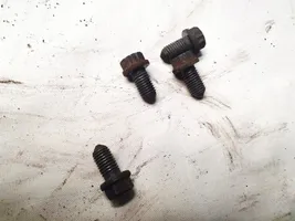 Volkswagen PASSAT B6 Nuts/bolts 