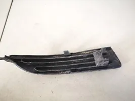 Toyota Corolla E120 E130 Etupuskurin alempi jäähdytinsäleikkö 5212812070