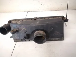 Subaru Legacy Boîtier de filtre à air b011