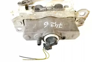 Mercedes-Benz E W212 Charnière, capot moteur A2129066301