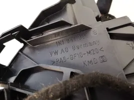 Skoda Octavia Mk2 (1Z) Skrzynka bezpieczników / Komplet 1k1937503