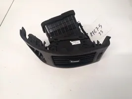 Hyundai i30 Dash center air vent grill u07986