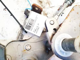 Hyundai i30 Rankinio mechanizmas (salone) 6564871zra01