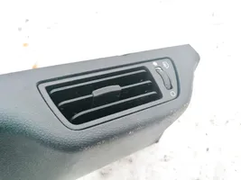 Ford Galaxy Dysze / Kratki środkowego nawiewu deski rozdzielczej 6M21U246E03