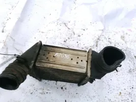 Volkswagen Golf IV Chłodnica powietrza doładowującego / Intercooler 