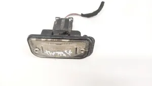 Mercedes-Benz C W203 Lampa oświetlenia tylnej tablicy rejestracyjnej 2038200066