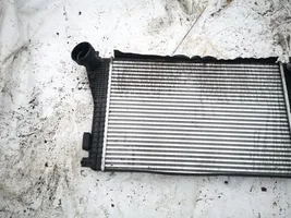 Volkswagen PASSAT B6 Chłodnica powietrza doładowującego / Intercooler 