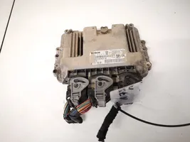 Peugeot Partner Moottorin ohjainlaite/moduuli 9663943980