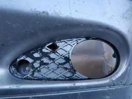Mercedes-Benz C W203 Etupuskurin alempi jäähdytinsäleikkö 