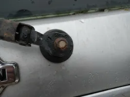 Nissan Almera N16 Takalasinpyyhkimen moottori 