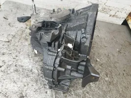 Nissan Qashqai Mechaninė 5 pavarų dėžė 8201010268