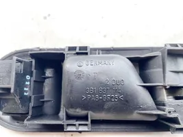 Volkswagen PASSAT B5.5 Maniglia interna per portiera anteriore 3B1837114