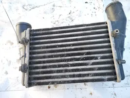 Volkswagen PASSAT B5 Chłodnica powietrza doładowującego / Intercooler 058145805c