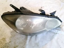 Toyota Avensis Verso Lampa przednia 