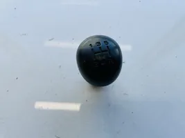 Nissan Micra Pavarų perjungimo svirties apdaila (oda, bumbulas) 