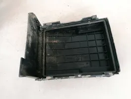 Volkswagen Golf VI Fuse box cover 1k0937132f