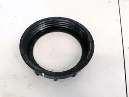 Nissan X-Trail T30 Bague de verrouillage pour réservoir de carburant 