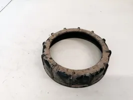 Nissan X-Trail T30 Bague de verrouillage pour réservoir de carburant 