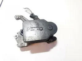 Opel Astra H Attuatore/motore della valvola del collettore di aspirazione 55199915