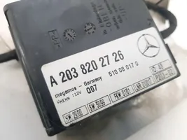 Mercedes-Benz S W220 Boîtier module alarme A2038202726