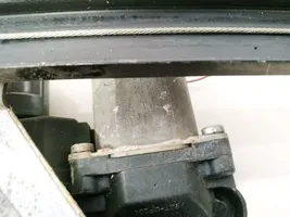 Ford Mondeo Mk III Silniczek podnośnika szyby drzwi przednich 0130821770