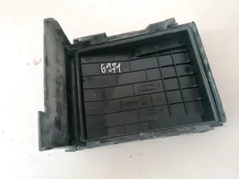 Volkswagen PASSAT B6 Fuse box cover 1k0937132f