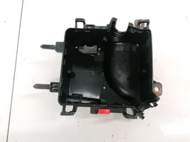 Renault Megane III Tapa de caja de fusibles 284B10002R