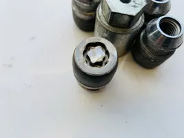 Hyundai ix35 Nuts/bolts 