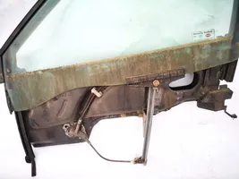 Audi 80 90 B3 Front door window/glass frame 