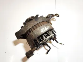 Renault Clio I Generatore/alternatore 2541117