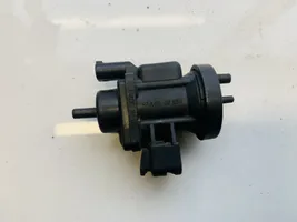 Mercedes-Benz C W203 Turboahtimen magneettiventtiili a0005450427