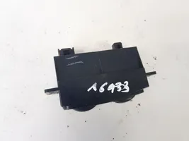 Toyota Avensis T250 Interruptor de calefacción del asiento 453417