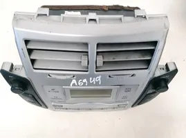 Toyota Yaris Radio / CD/DVD atskaņotājs / navigācija 861200d210