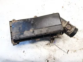 Ford Mondeo Mk III Air filter box 