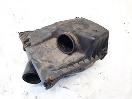 Opel Zafira B Air filter box 