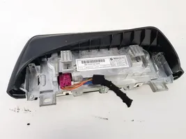 BMW 1 F20 F21 Monitori/näyttö/pieni näyttö bm932212208k