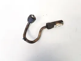 Nissan X-Trail T30 Tuyau d'alimentation conduite de carburant 