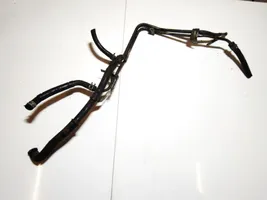 Toyota Avensis T220 Fuel line pipe 