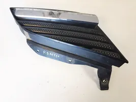 Nissan Primera Grille de calandre avant 62320au300