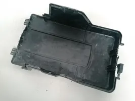 Volkswagen PASSAT B6 Coperchio/tappo della scatola vassoio della batteria 1k0915443a